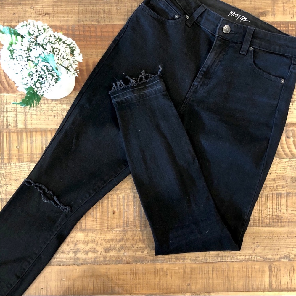 Nasty Gal black “Renegade” skinny jeans (A) - Picture 8 of 11